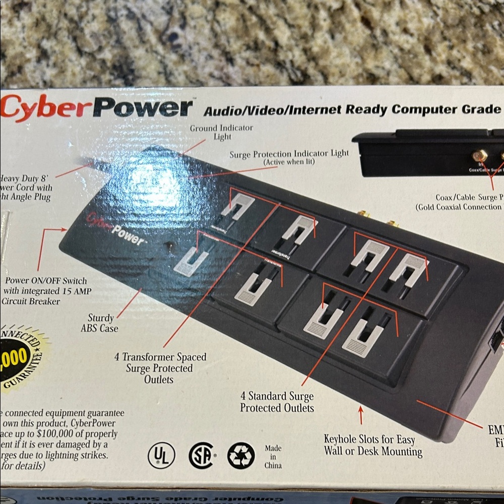 Black Surge Protector with 2800 Joules - Picture 12 of 16